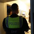 Polizeieinsatz in aller Frühe in Duisburg Hochfeld